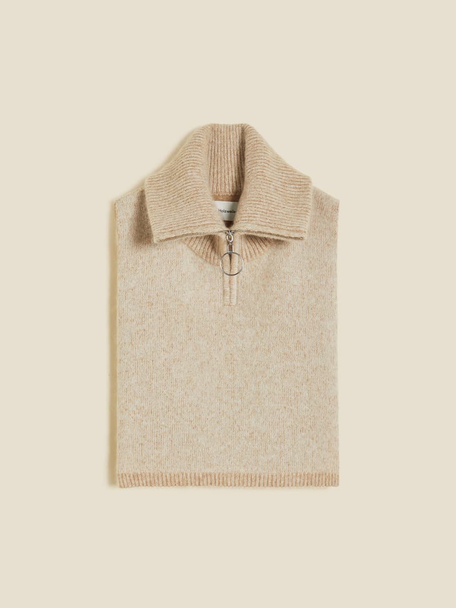 Tine Knit Zip Bib