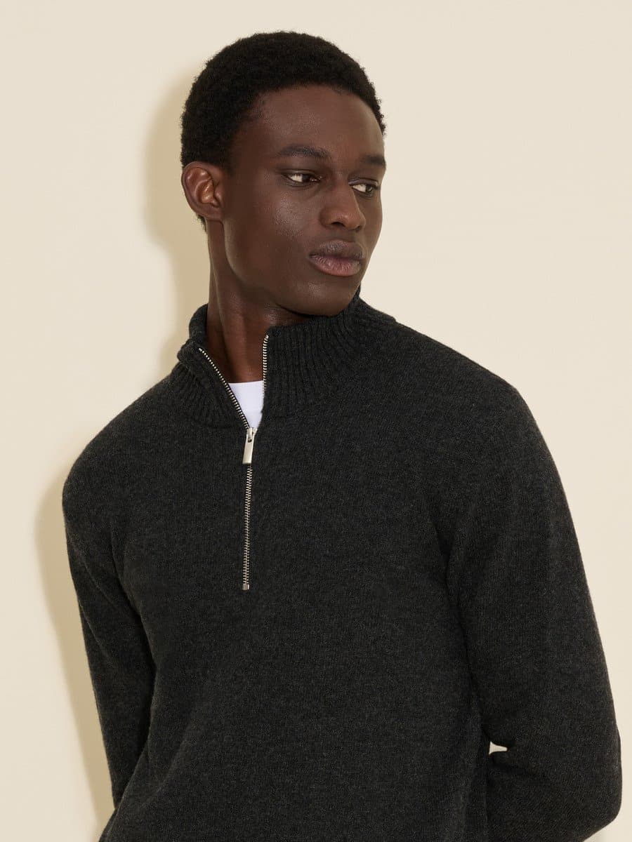 M. Lambswool Half Zip Turtle