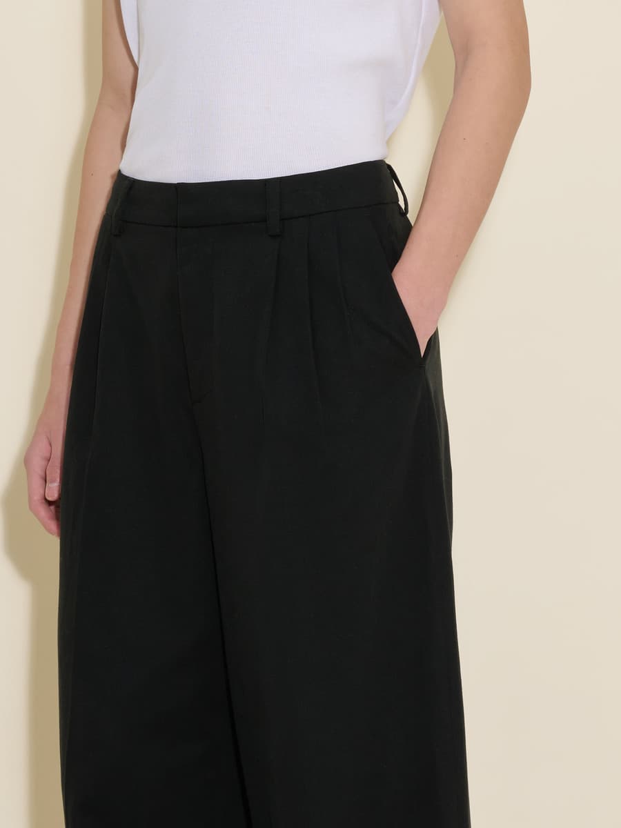 Lan Pleat Trousers