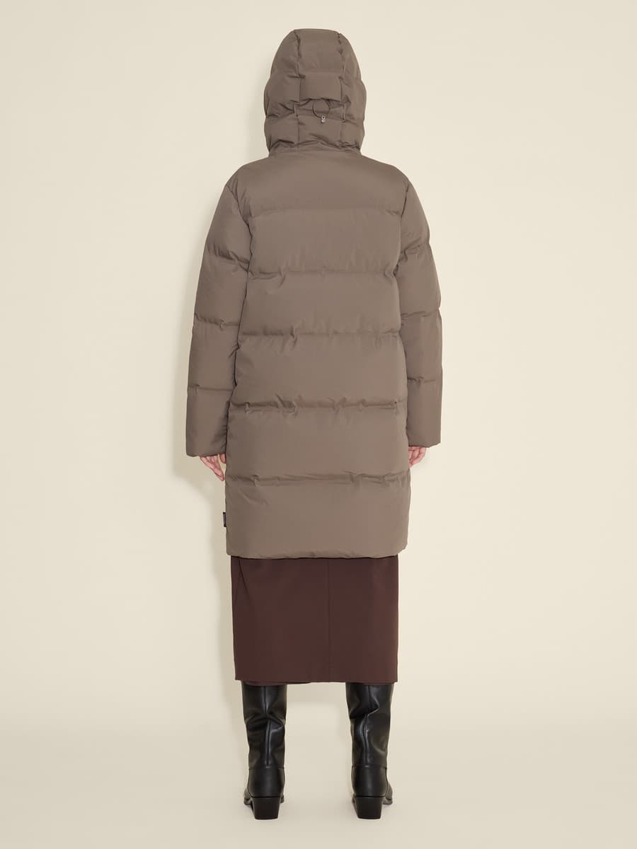 Loen Down Jacket