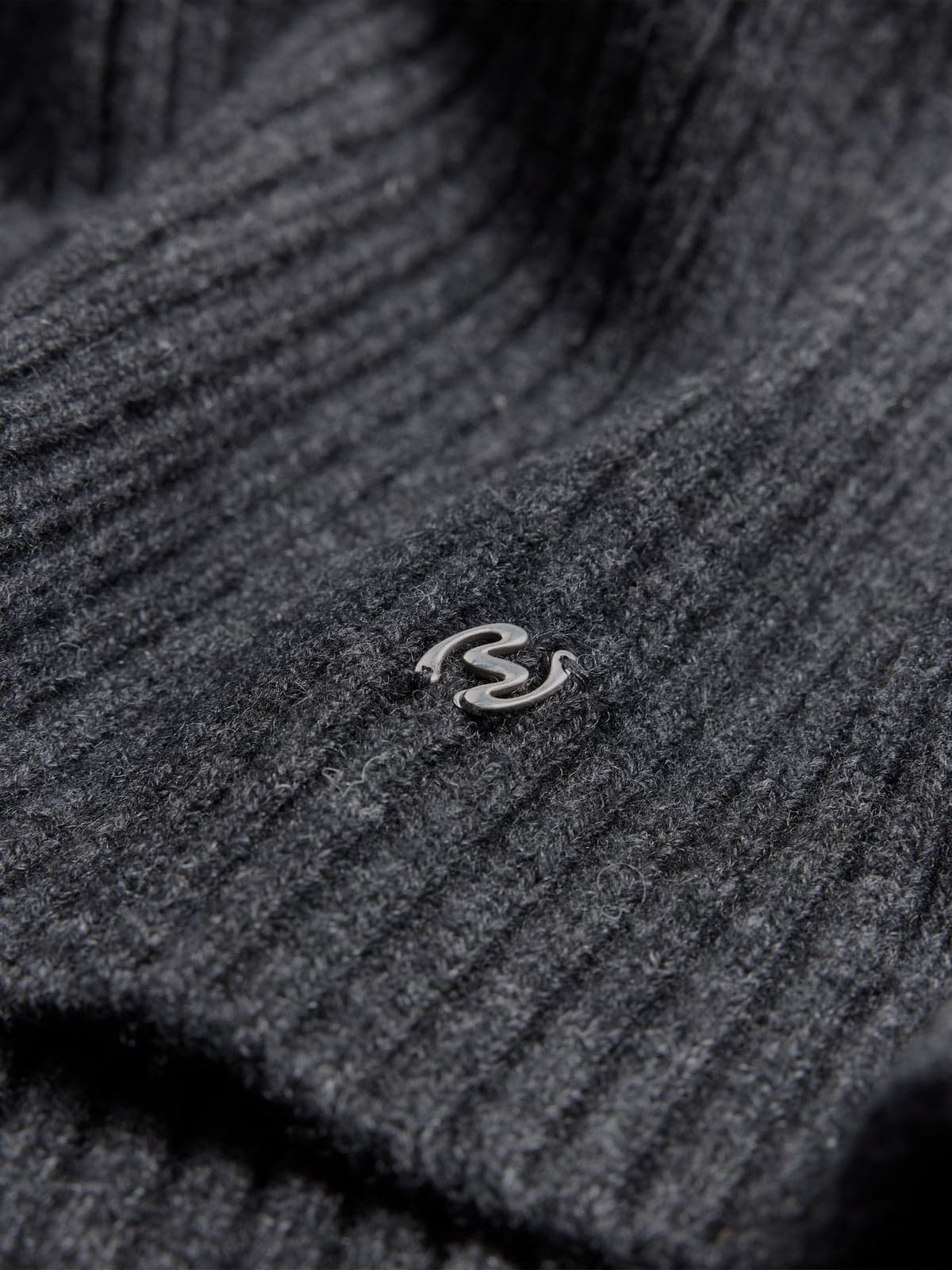 Adrian Rib Turtleneck